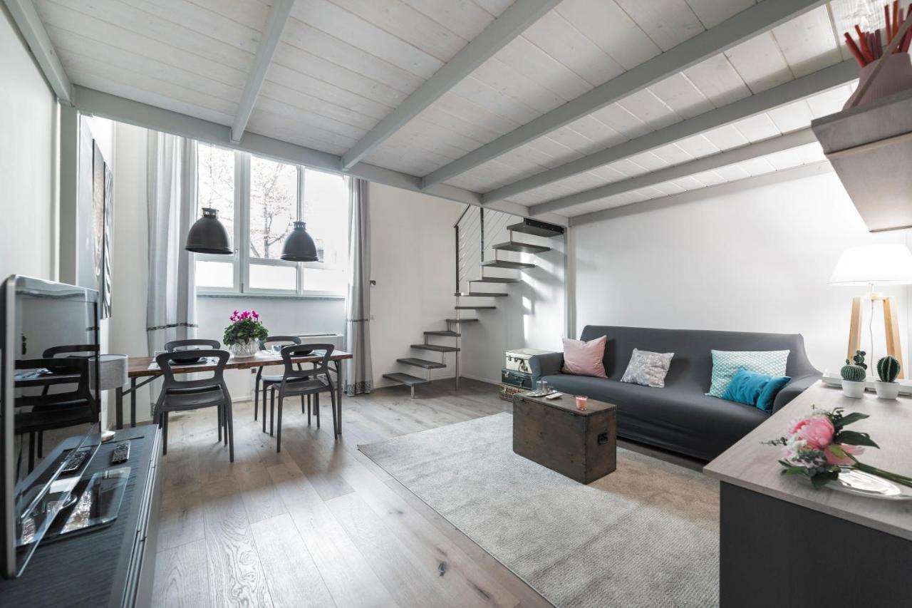 Апартаменти La Pampa New & Fully Refurbished Apt Мілан Екстер'єр фото