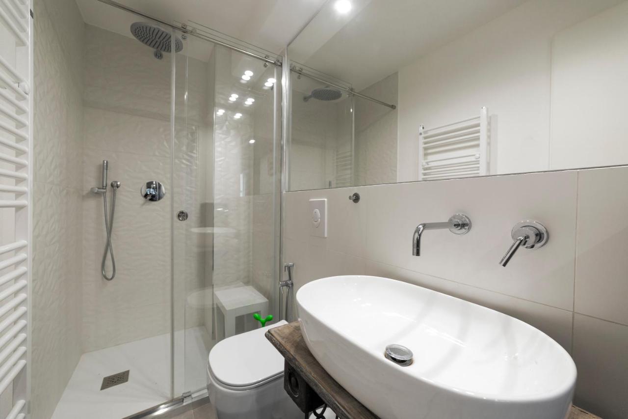 Апартаменти La Pampa New & Fully Refurbished Apt Мілан Екстер'єр фото