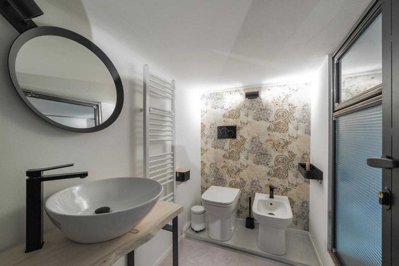 Апартаменти La Pampa New & Fully Refurbished Apt Мілан Екстер'єр фото